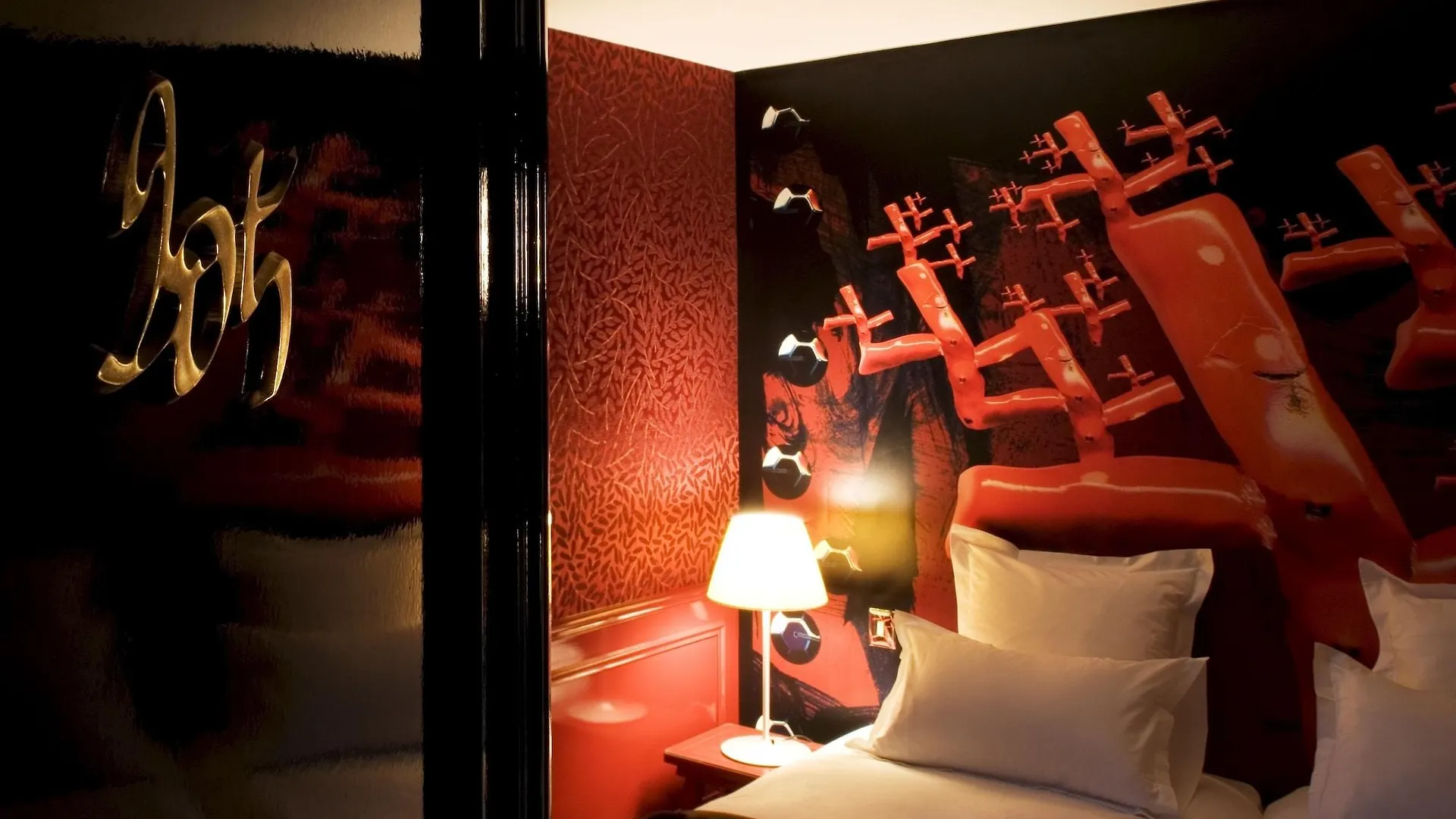 Hotel Du Petit Moulin, Haute Couture Hotel By Lacroix Paris 4*,  Fransa