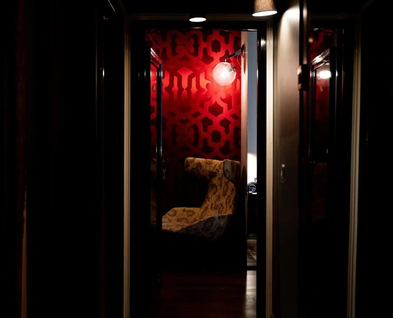 Hotel Du Petit Moulin, Haute Couture Hotel By Lacroix Paris Fransa