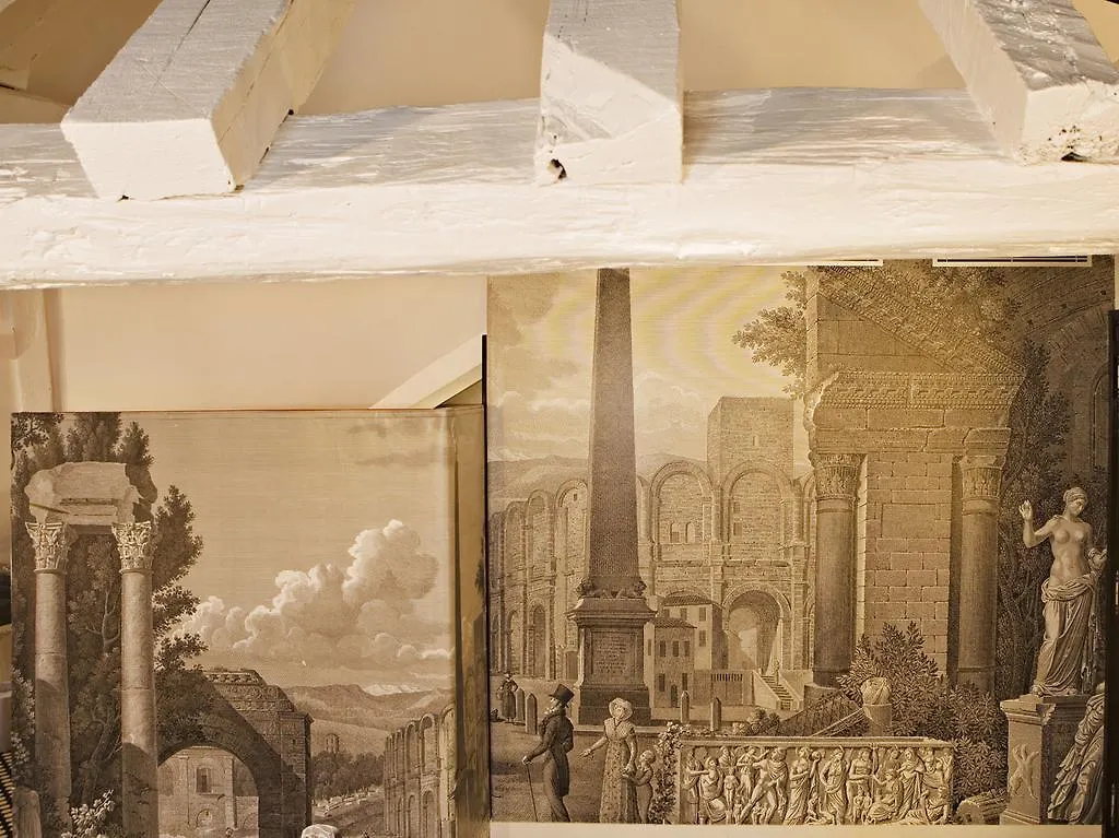 Hotel Du Petit Moulin, Haute Couture Hotel By Lacroix Paris